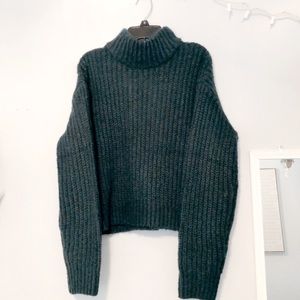 H&M olive green turtle neck sweater